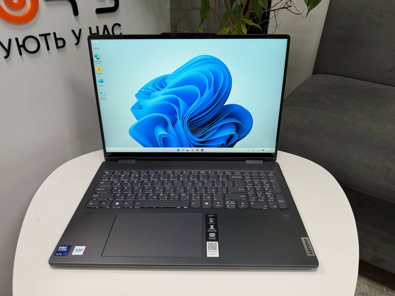 Сенсорний трансформер 
Lenovo Yoga 7 16IML9