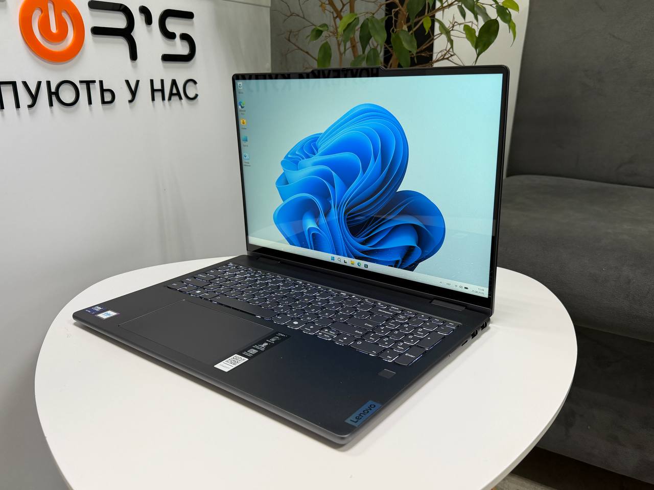 Сенсорний трансформер 
Lenovo Yoga 7 16IML9