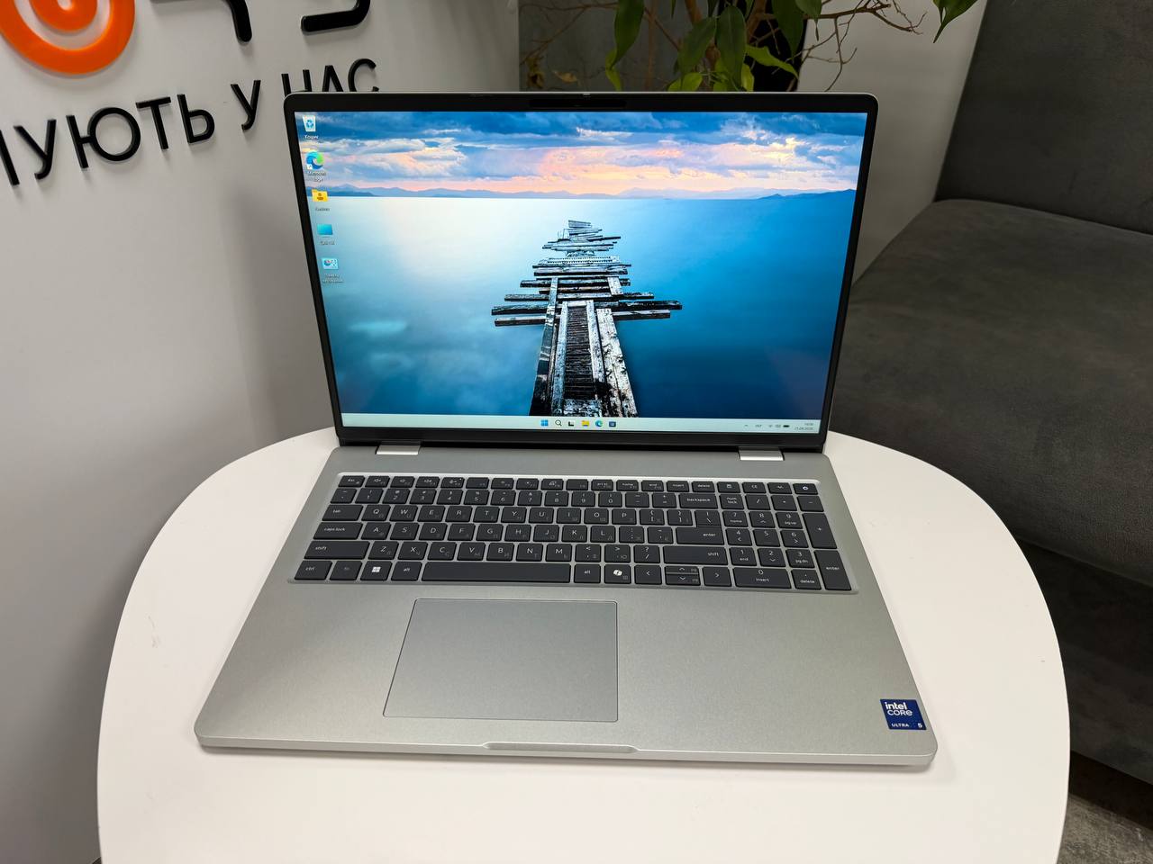 Сенсорний Dell Pro 16 PC16250