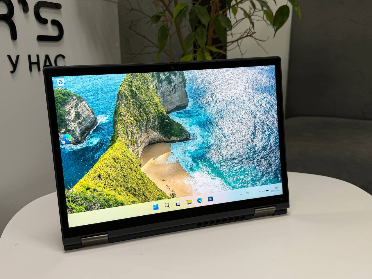Сенсорний трансформер
Lenovo ThinkPad X13 Yoga Gen 2 із стилусом