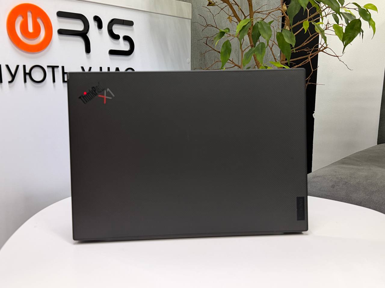 Lenovo ThinkPad X1 Carbon Gen 9