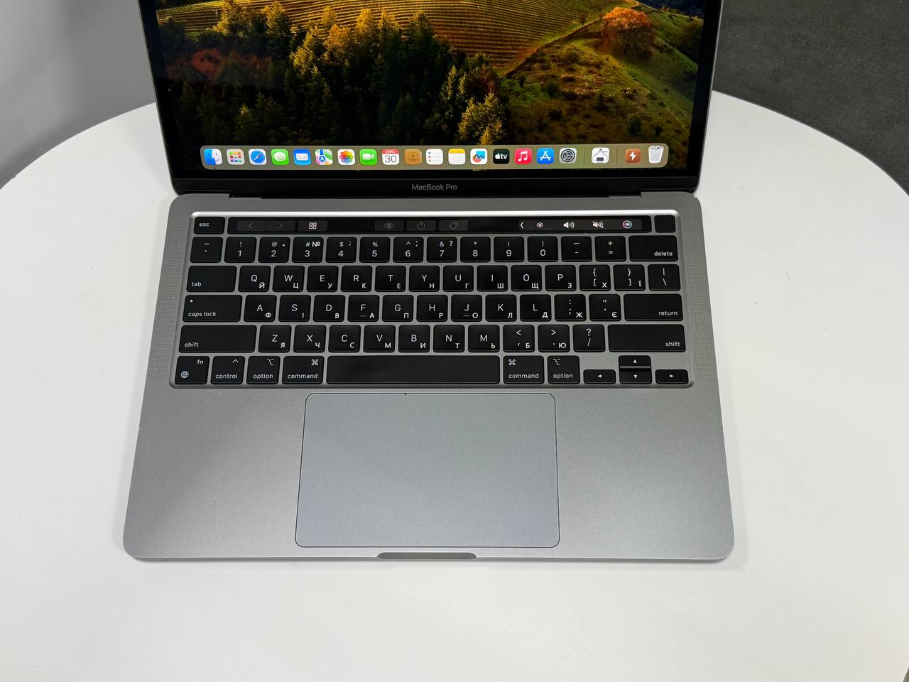 MacBook Pro 13 2020 M1 
TouchBar