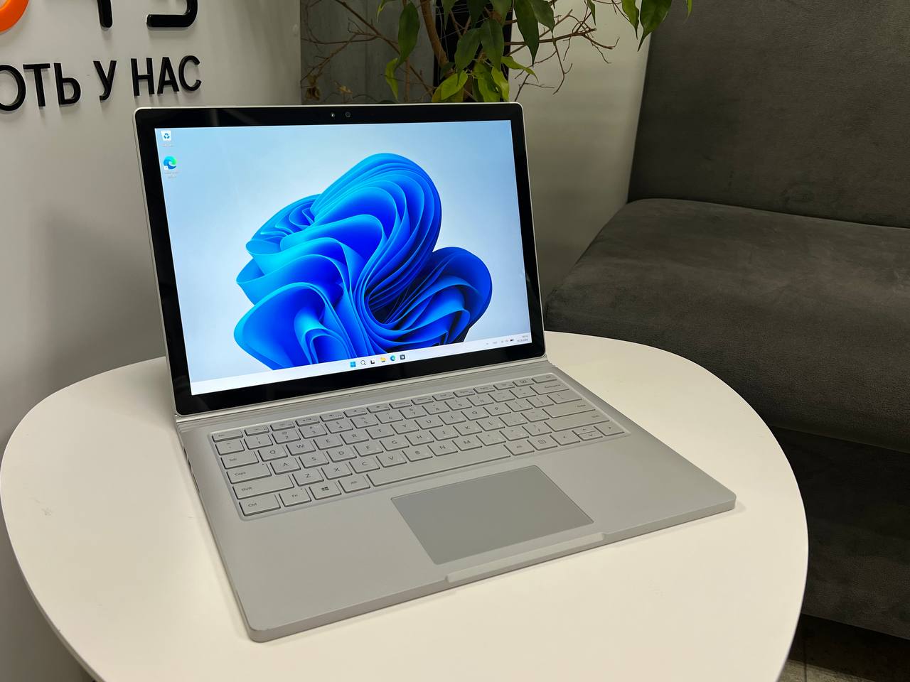 Microsoft SurFace Book