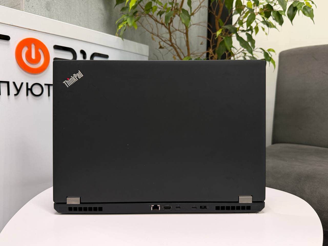 Lenovo ThinkPad P52