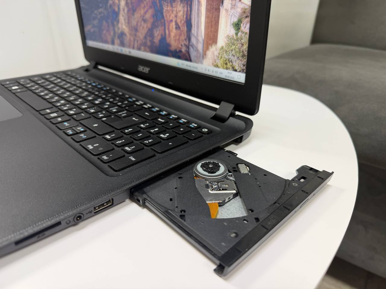 Acer Aspire ES1-533