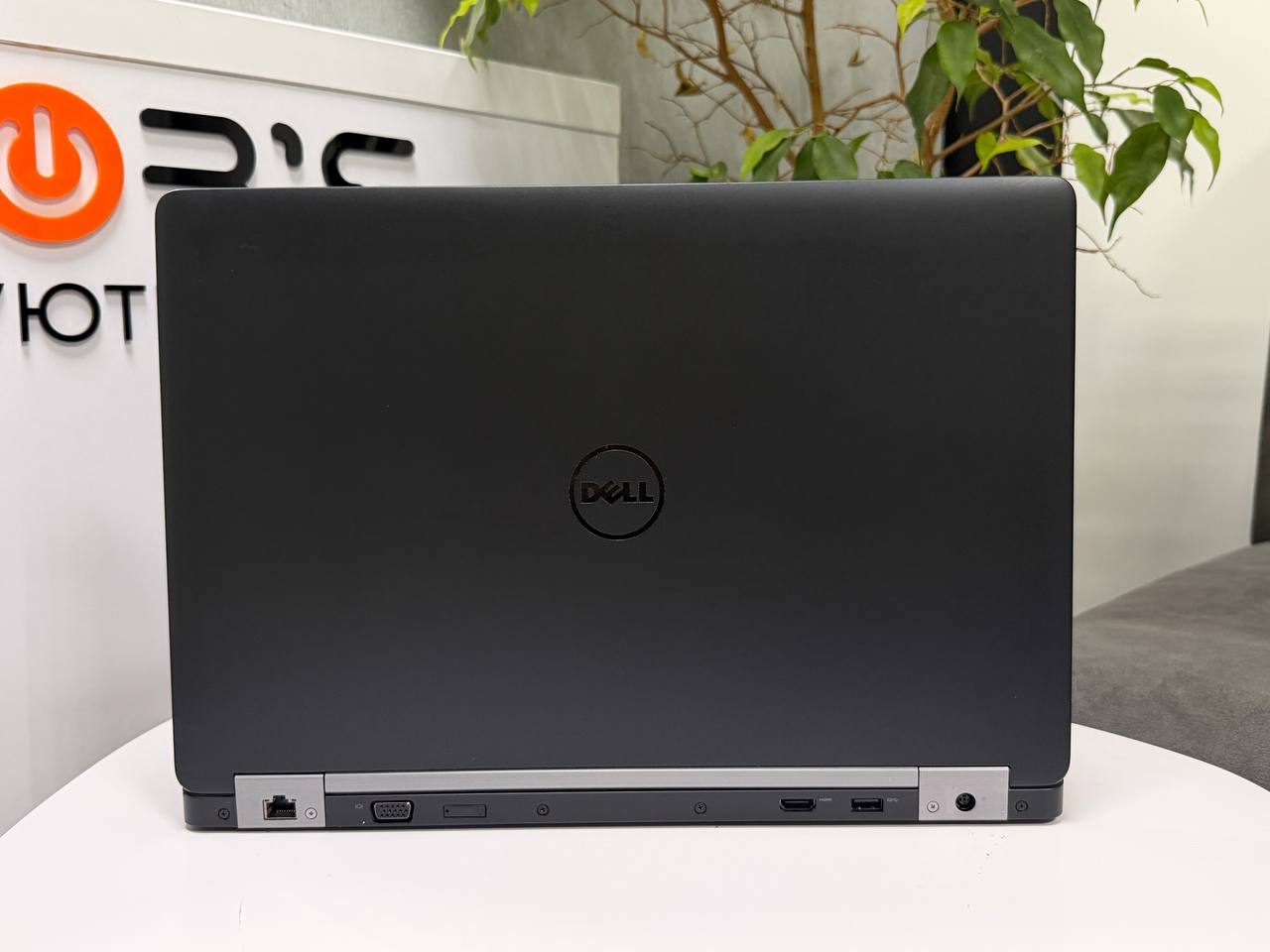 Dell Latitude E5570