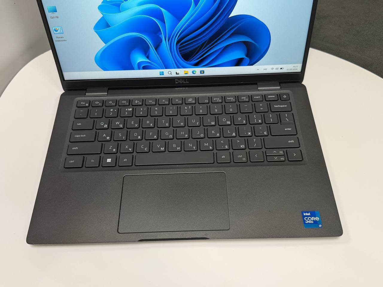 Dell Latitude 7320