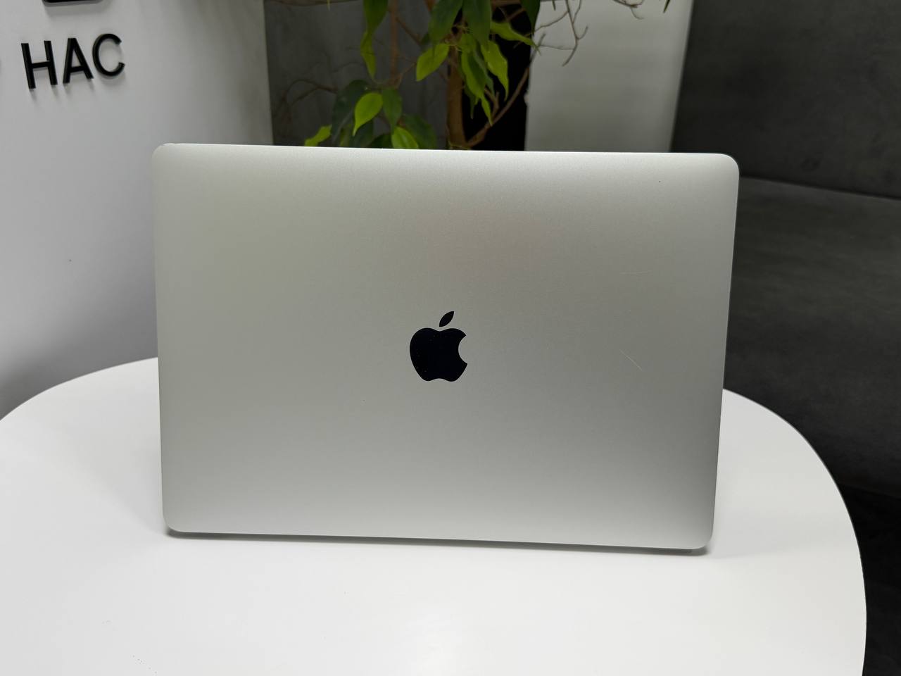 MacBook Pro 13 2019 TouchBar