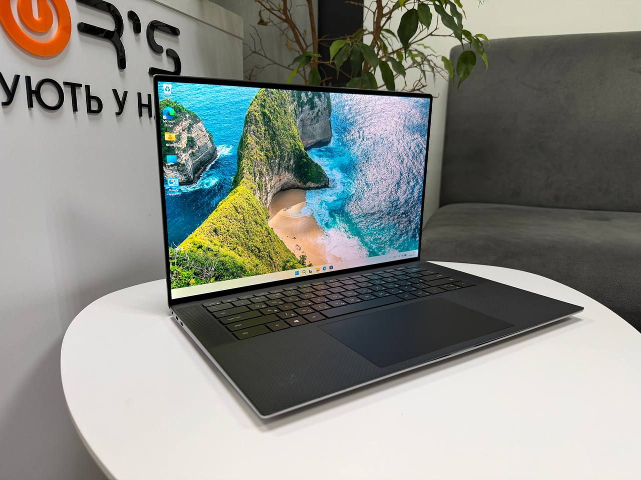 Сенсорний Dell Precision 5550