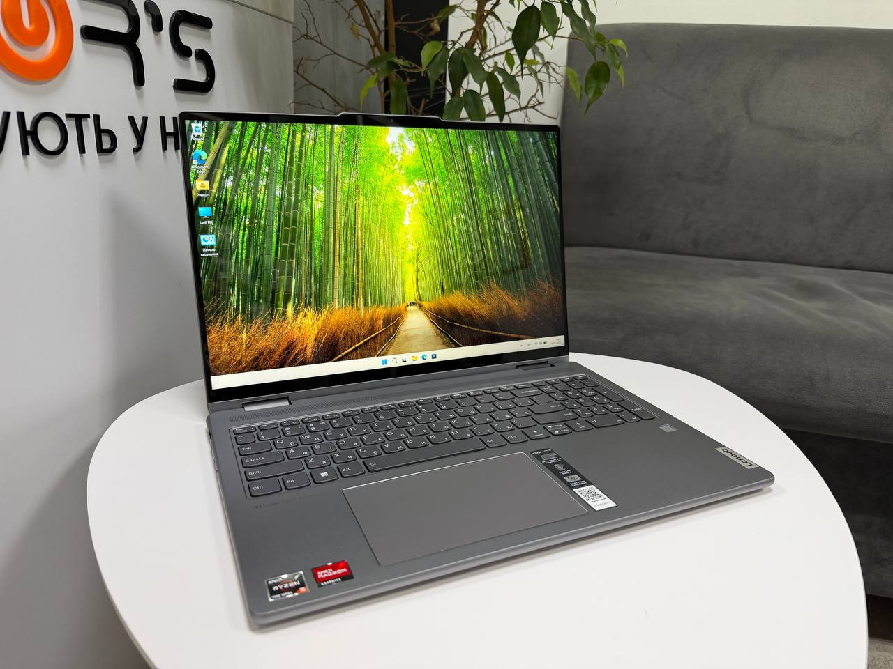 Сенсорний трансформер 
Lenovo Yoga 7 16ARP8