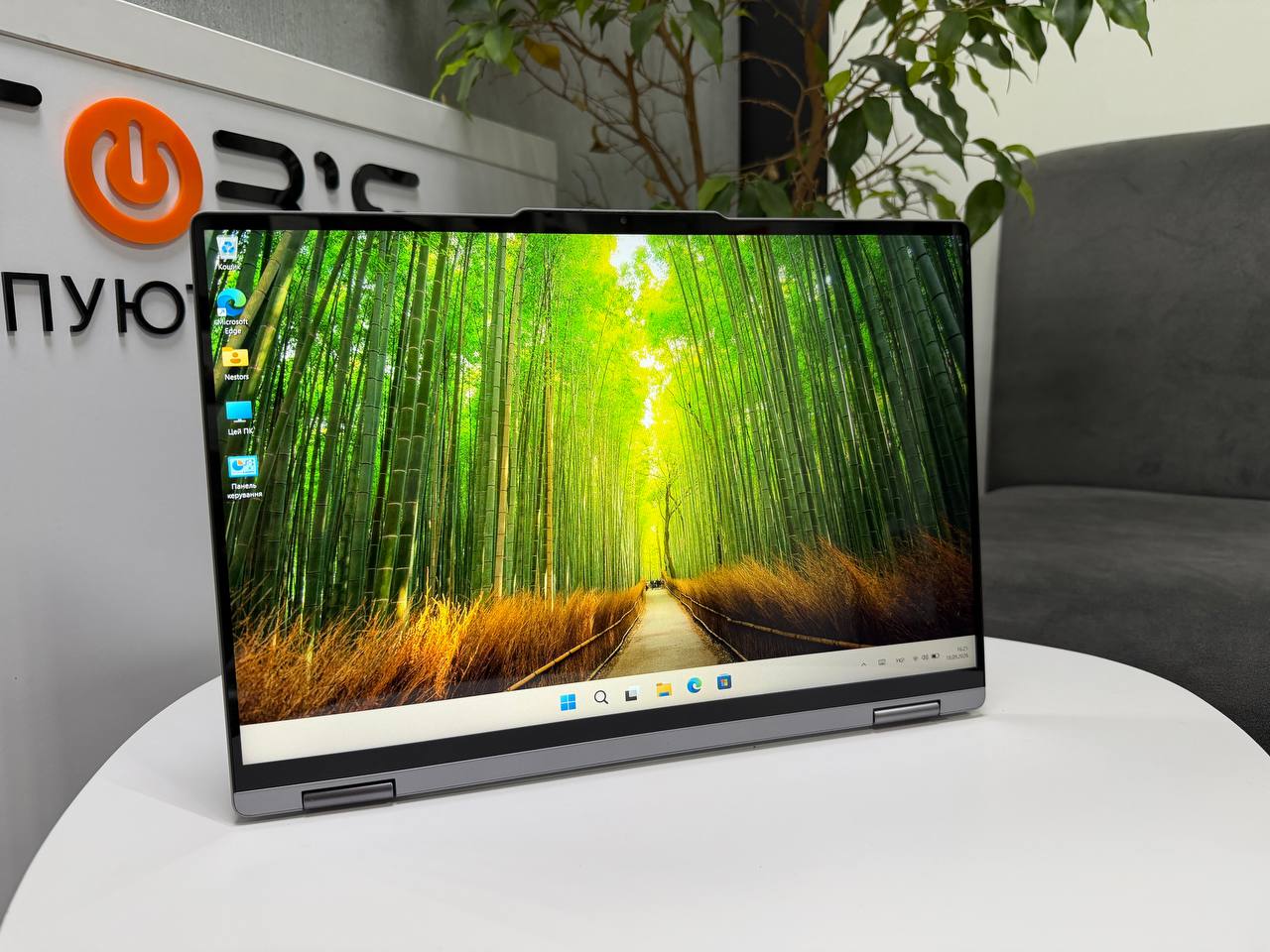 Сенсорний трансформер 
Lenovo Yoga 7 16ARP8